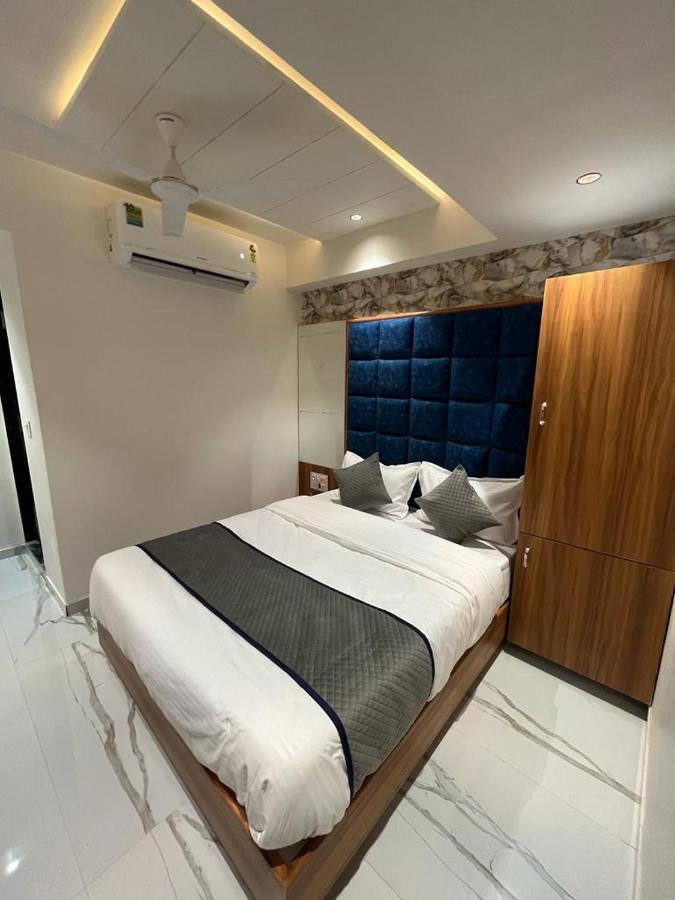 Hotel Palak Villa Ахмедабад Экстерьер фото