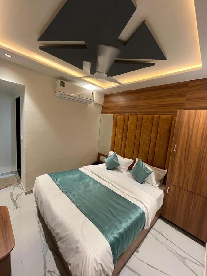 Hotel Palak Villa Ахмедабад Экстерьер фото